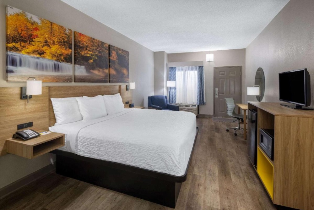 Days Inn by Wyndham Jackson Image 21