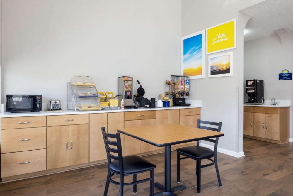 Days Inn by Wyndham Jackson Image 29
